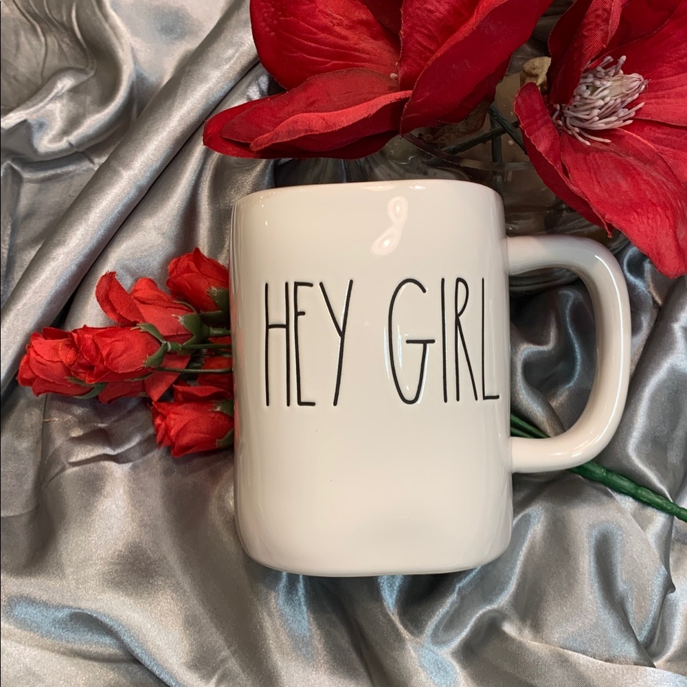 🌹 “Hey Girl” RAE DUNN White Ceramic Mug